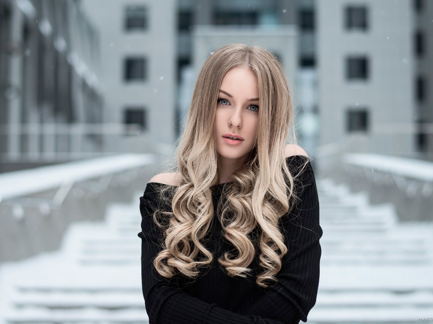 Обои снег, девушка, блондинка, портрет, взгляд, модель, winter wonders, snow, girl, blonde, portrait, look, model разрешение 2048x1366 Загрузить