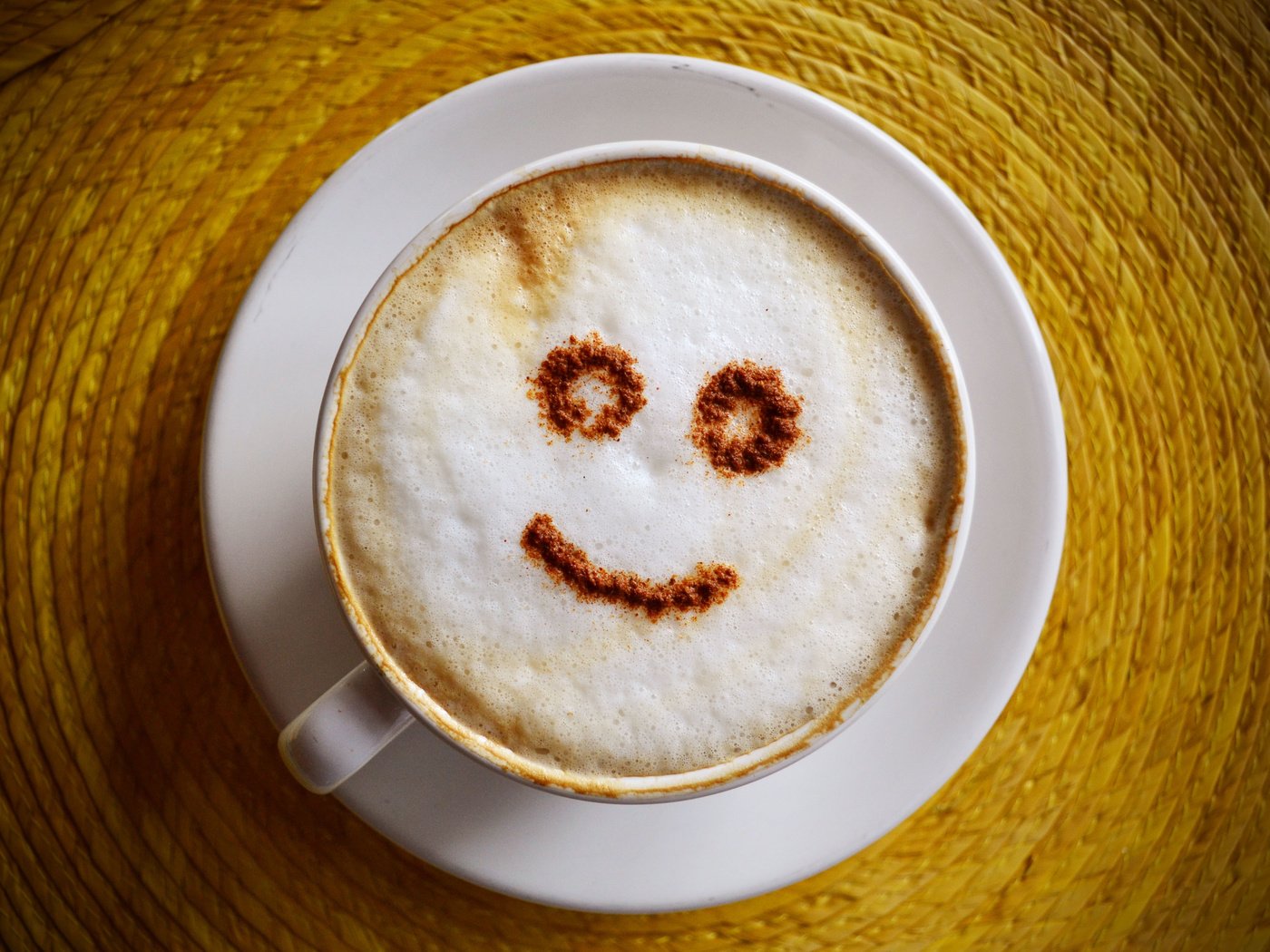 Обои улыбка, кофе, чашка, капучино, блюдца, smile, coffee, cup, cappuccino, saucers разрешение 4618x3083 Загрузить