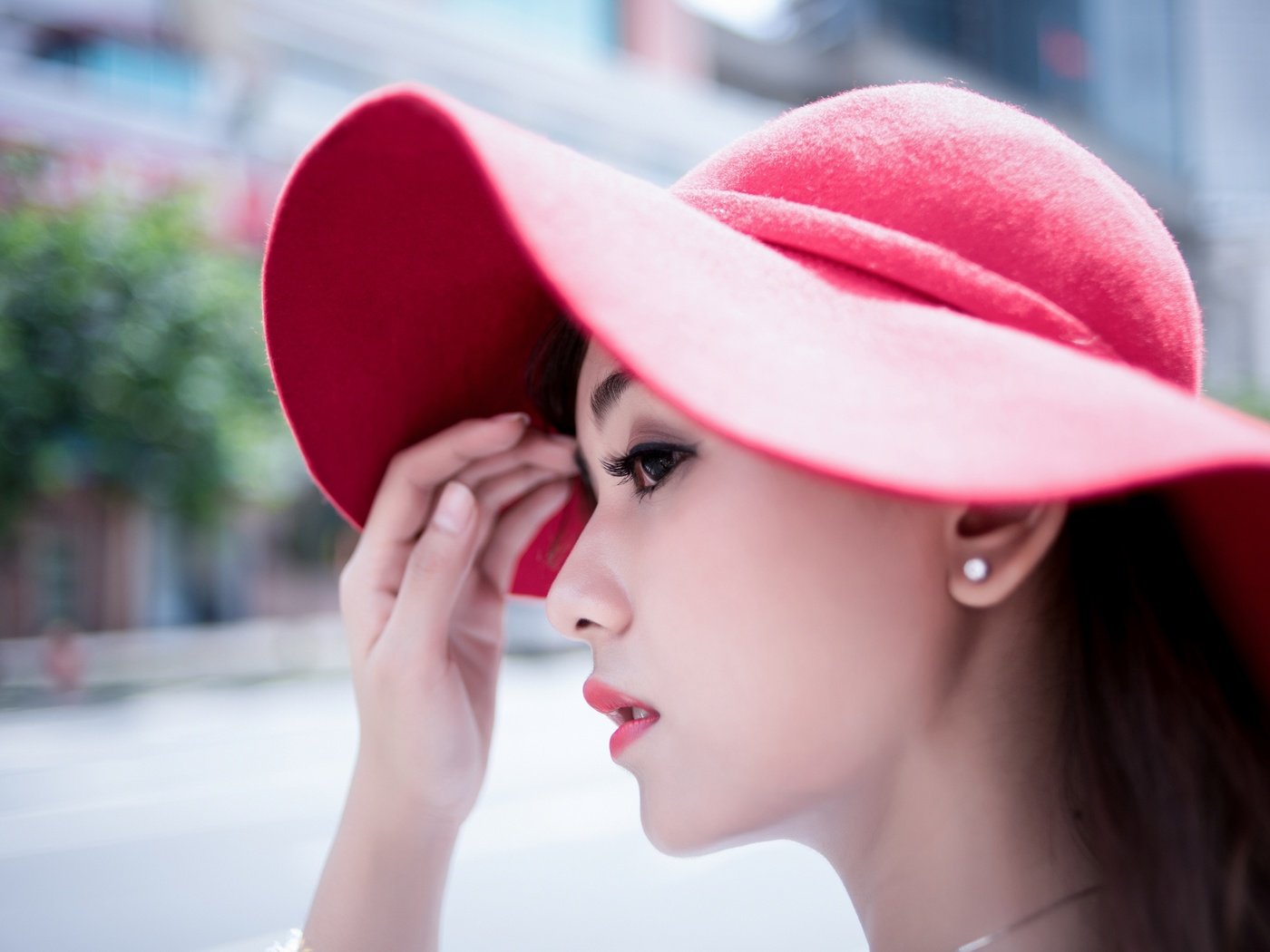 Обои красная, шляпа, азиатка, red, hat, asian разрешение 2990x1897 Загрузить