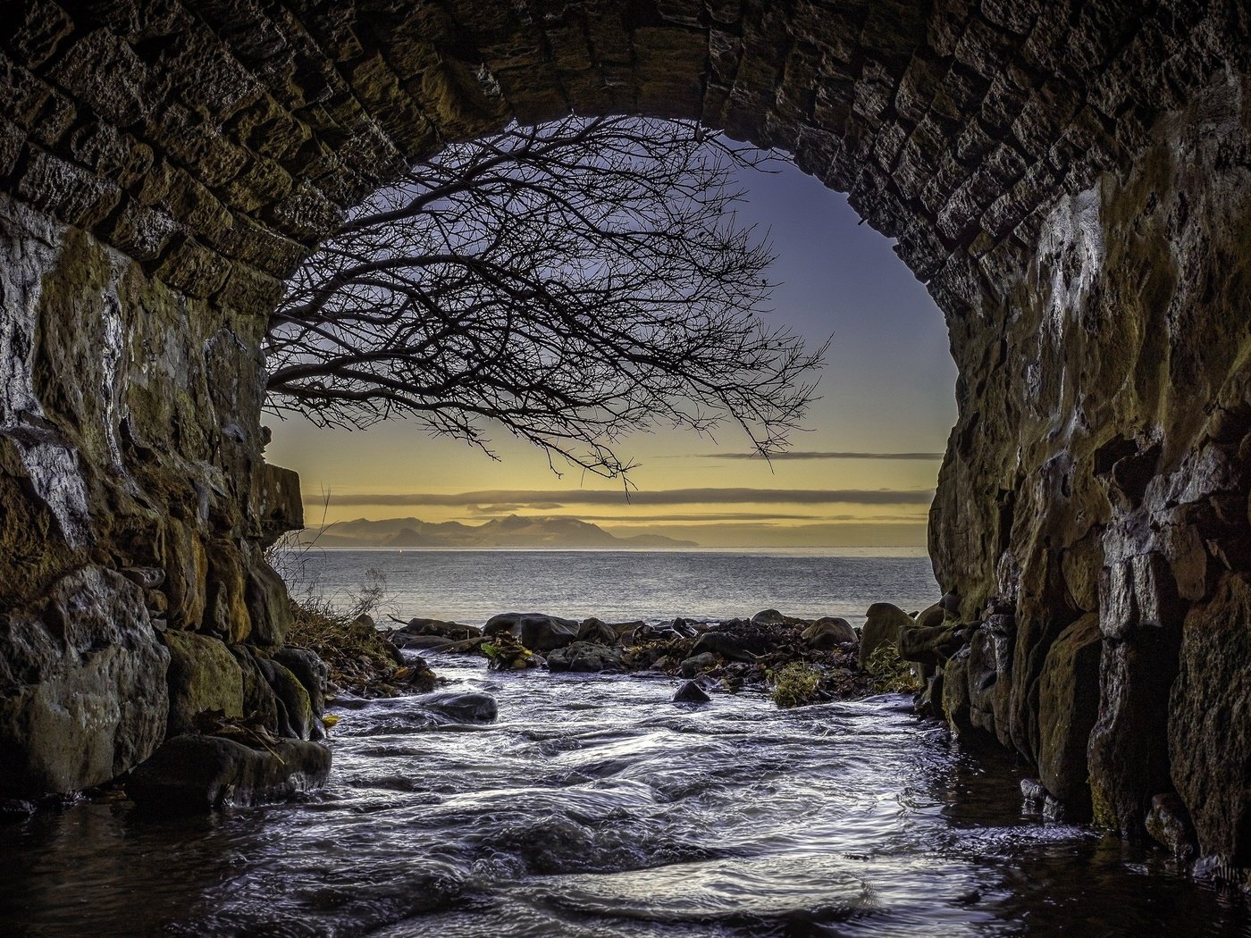 Обои природа, море, мост, туннель, шотландия, nature, sea, bridge, the tunnel, scotland разрешение 2560x1600 Загрузить