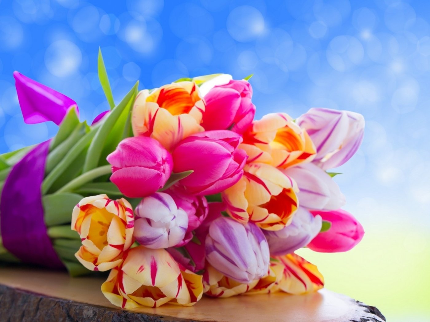 Обои цветы, букет, тюльпаны, flowers, bouquet, tulips разрешение 2560x1600 Загрузить