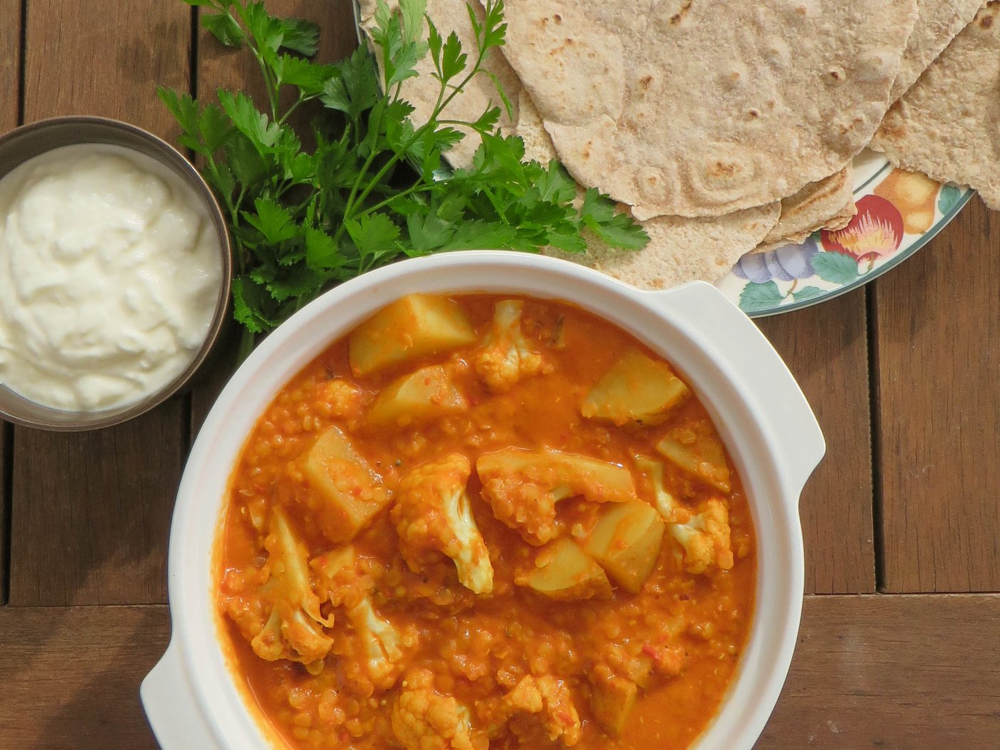 Обои зелень, картофель, лаваш, цветная капуста, рагу, curried potato and cauliflower, greens, potatoes, pita, cauliflower, stew разрешение 3000x1786 Загрузить