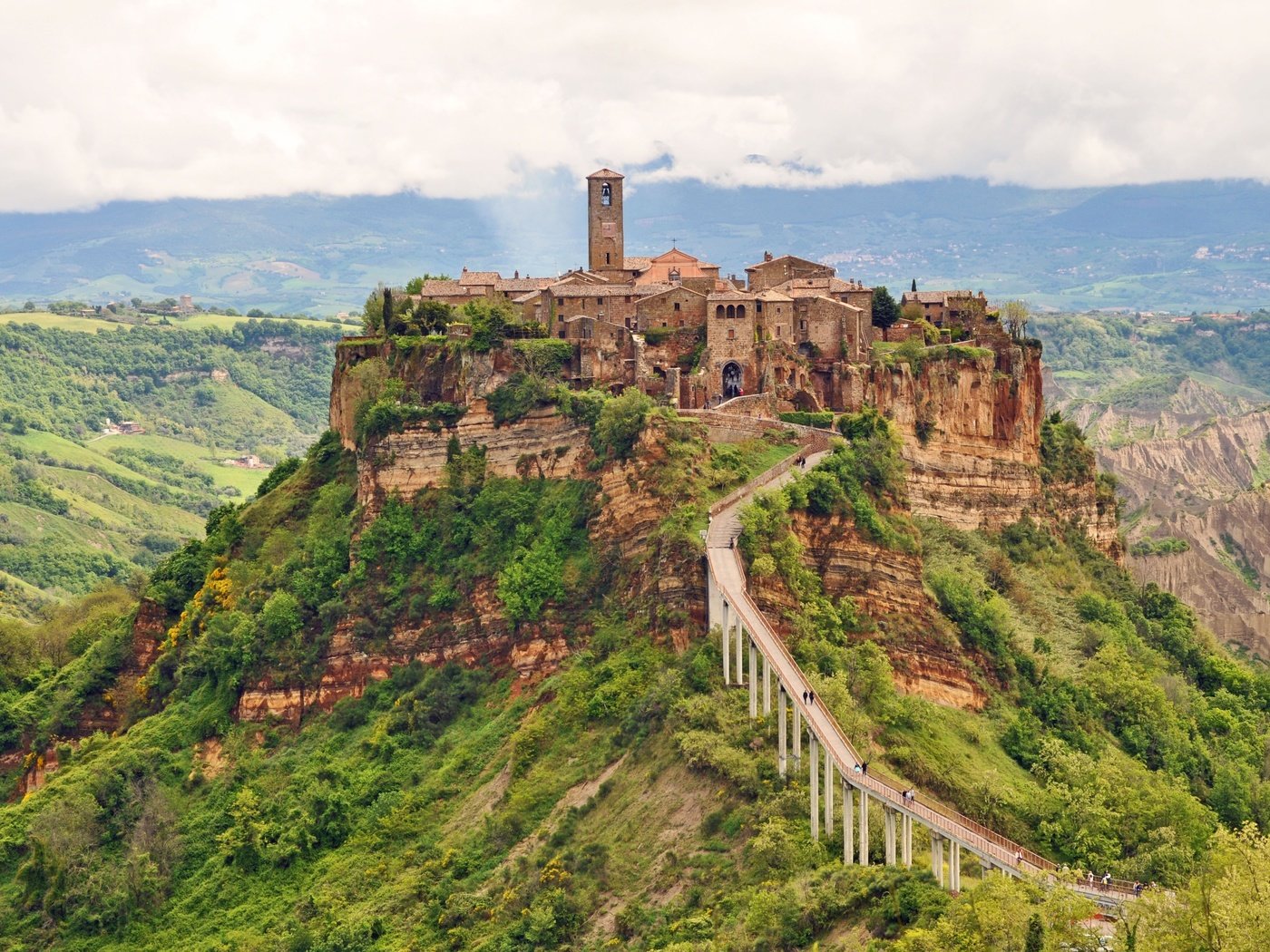 Обои италия, умбрия, civita di bagnoregio, чивита баньореджо, italy, umbria, civita bagnoregio разрешение 4288x2848 Загрузить