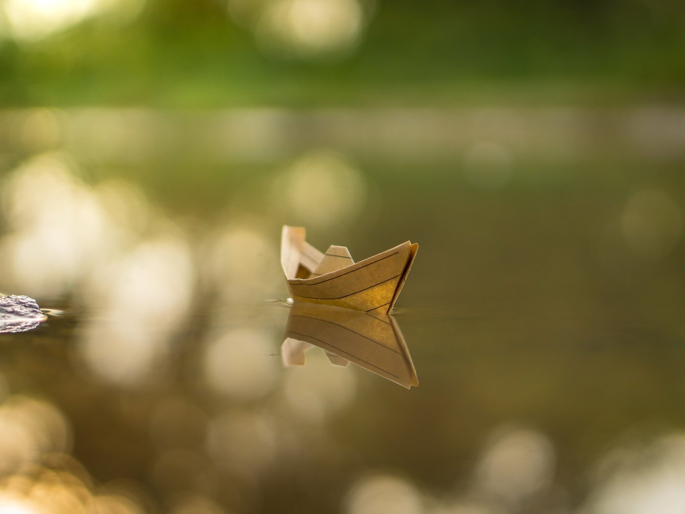 Обои вода, фон, бумага, кораблик, water, background, paper, boat разрешение 2997x1919 Загрузить