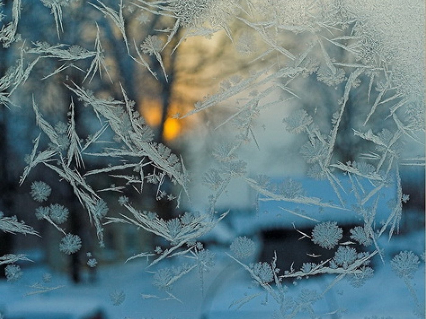 Обои текстура, зима, мороз, узоры, стекло, texture, winter, frost, patterns, glass разрешение 1947x1536 Загрузить