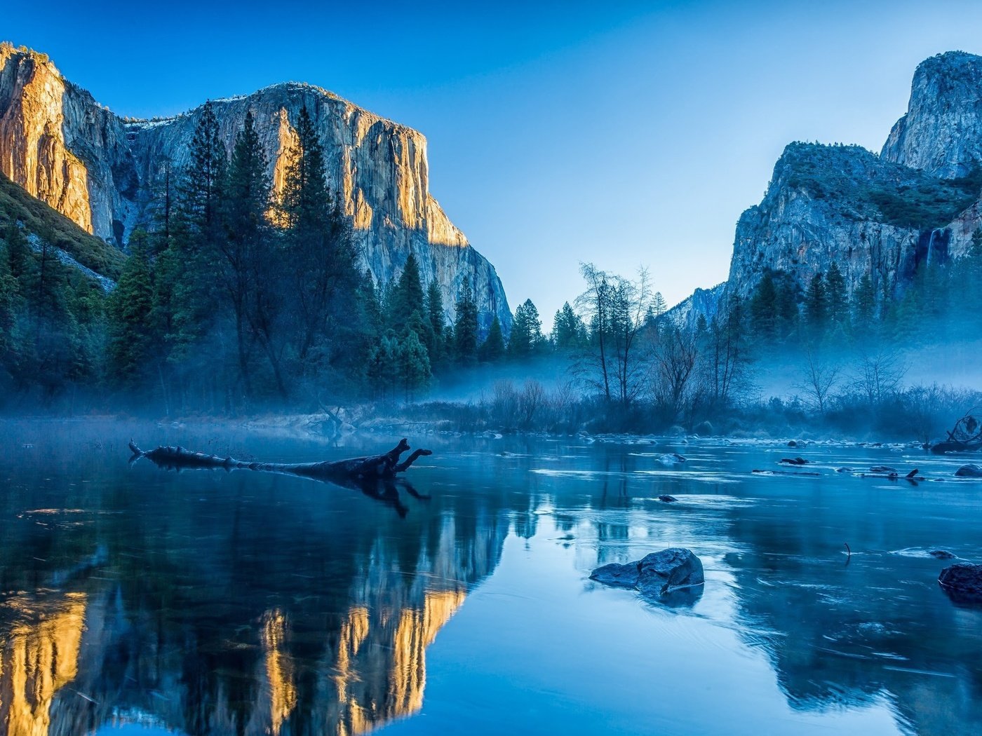 Обои вода, сша, озеро, калифорния, горы, йосемити, скалы, природа, отражение, пейзаж, туман, water, usa, lake, ca, mountains, yosemite, rocks, nature, reflection, landscape, fog разрешение 2560x1600 Загрузить