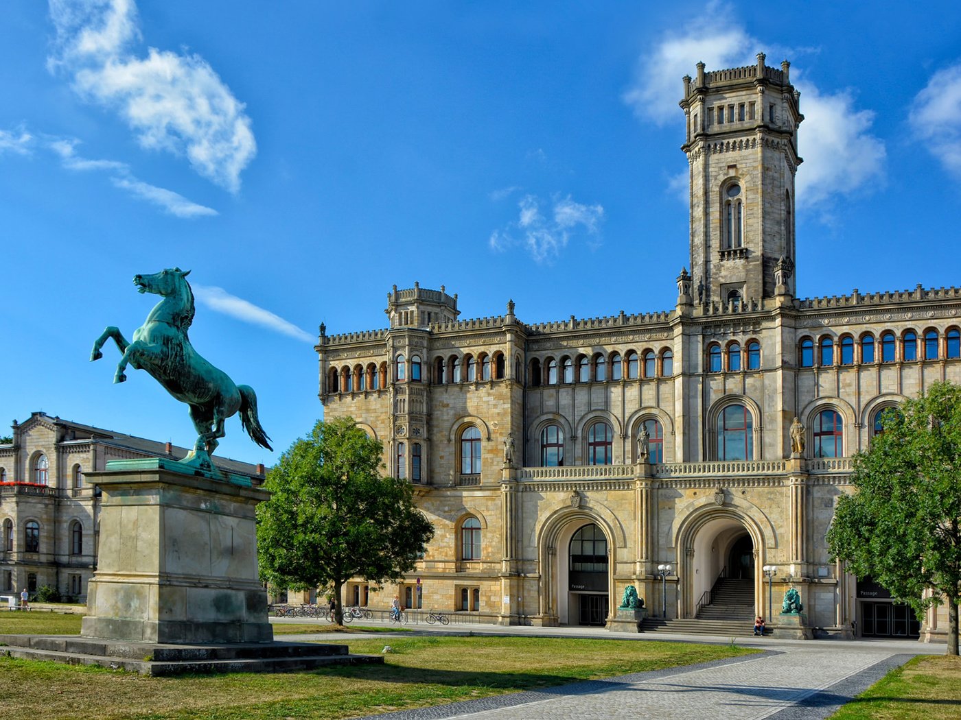 Обои архитектура, здание, германия, университет, ганновер, architecture, the building, germany, university, hanover разрешение 1920x1200 Загрузить