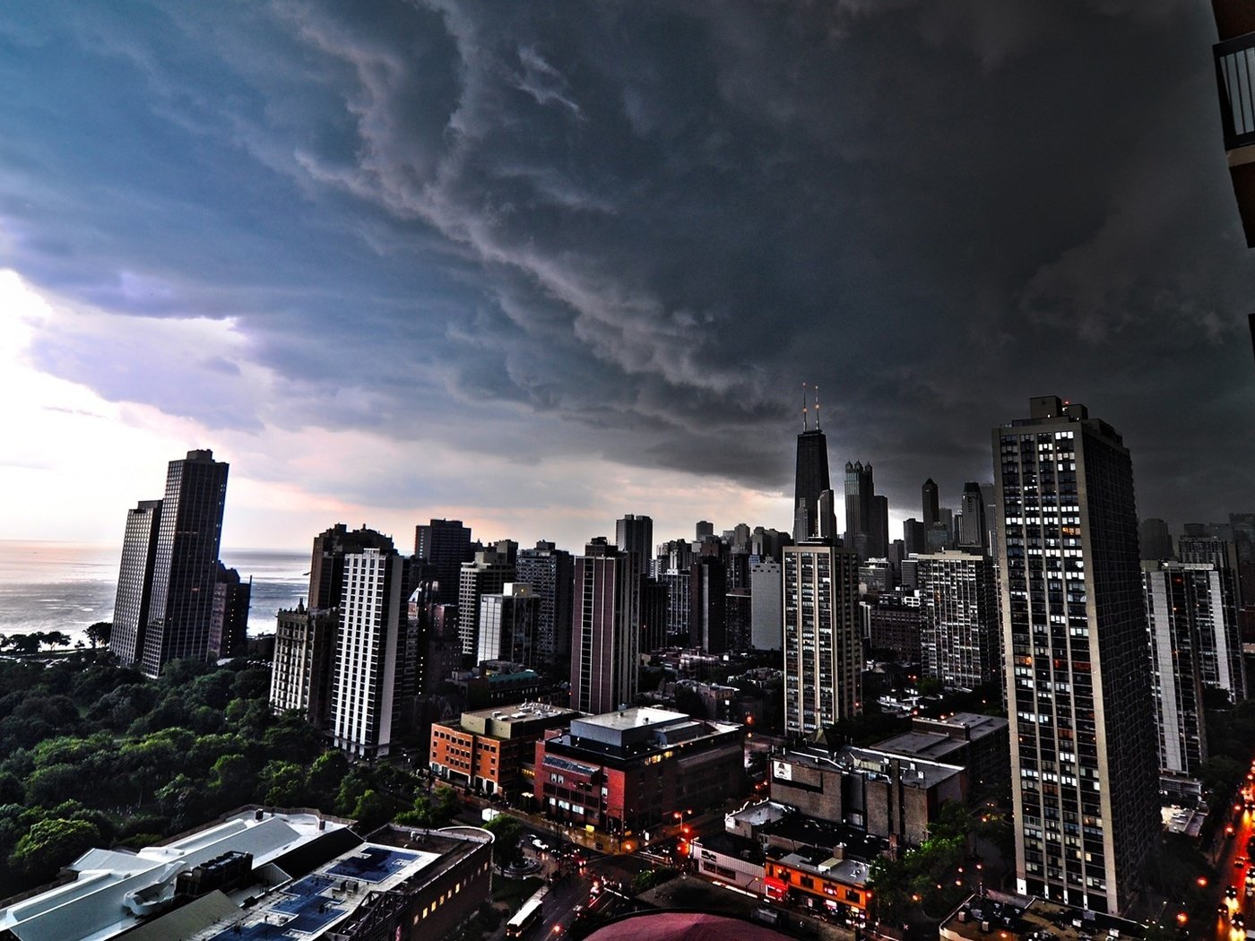 Обои город, сша, циклон, пасмурно, чикаго, линкольн-парк, the city, usa, cyclone, overcast, chicago, lincoln park разрешение 1920x1080 Загрузить