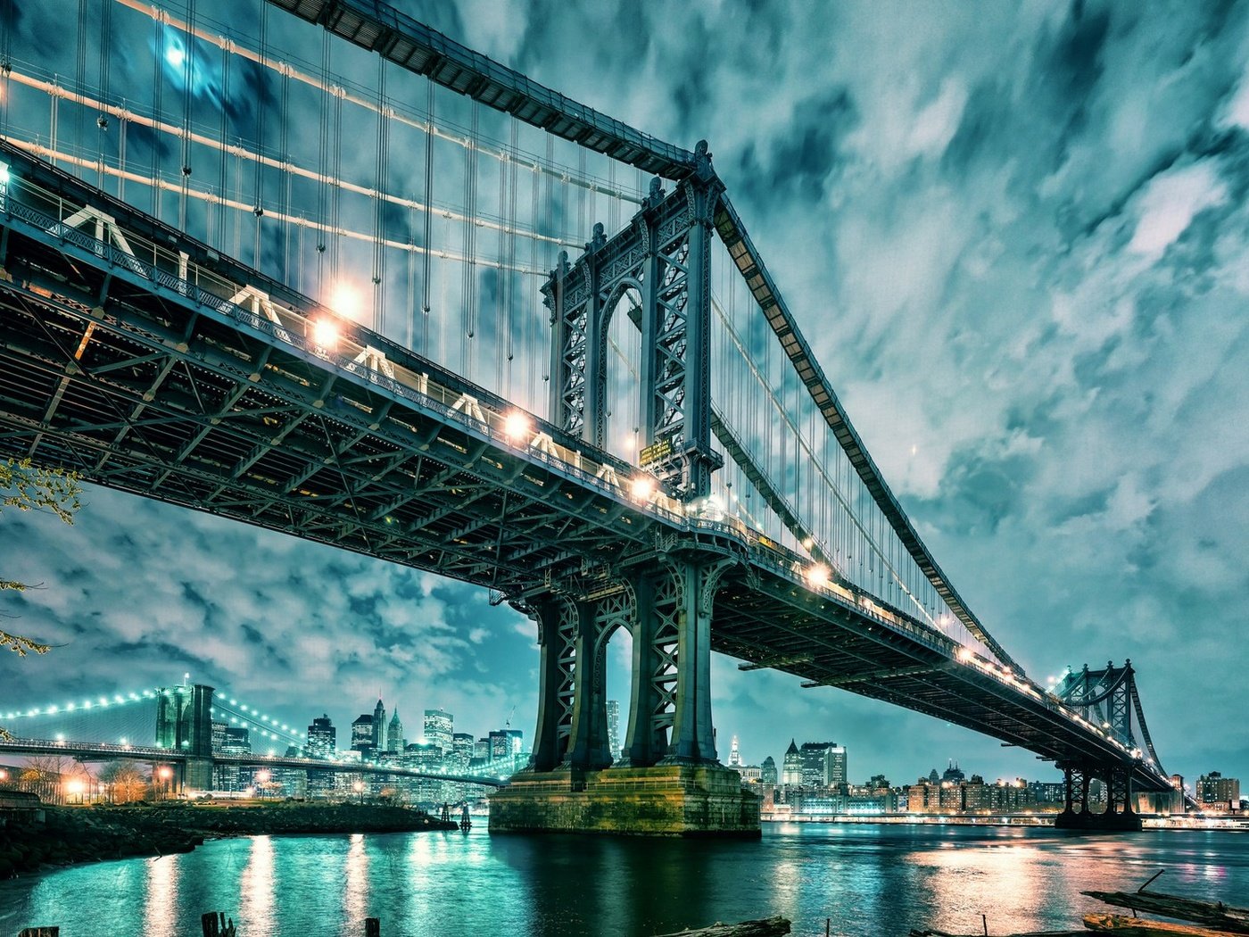 Обои бруклинский мост, облака, огни, вода, мост, небоскребы, сша, нью-йорк, манхэттен, brooklyn bridge, clouds, lights, water, bridge, skyscrapers, usa, new york, manhattan разрешение 1920x1080 Загрузить