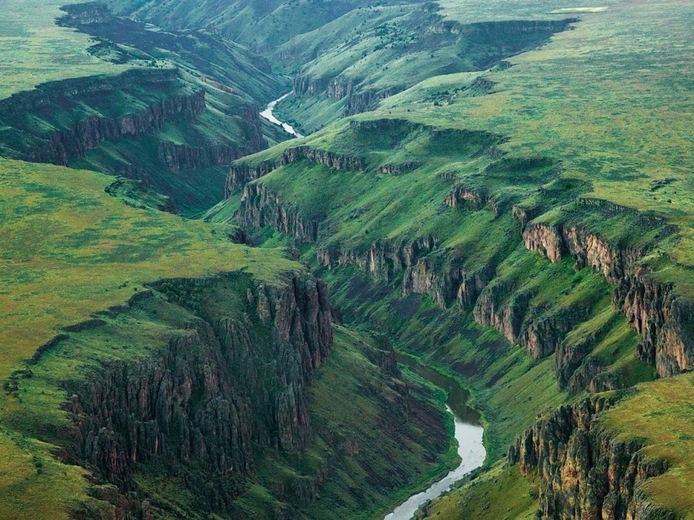 Речная Долина каньон