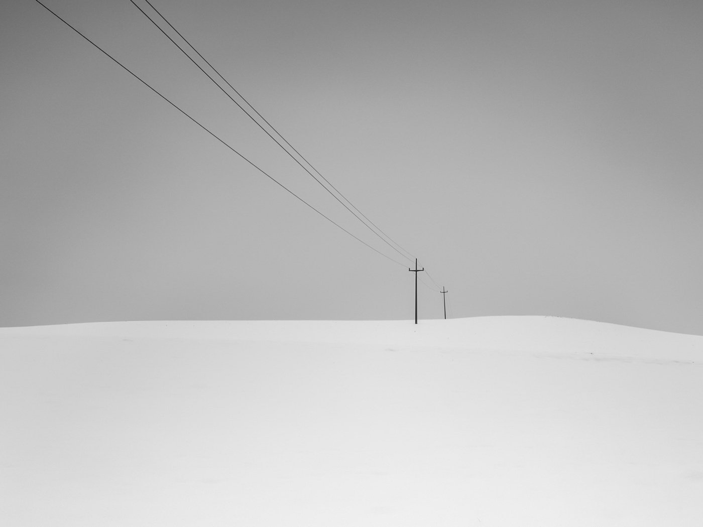 Обои снег, зима, фон, поле, лэп, snow, winter, background, field, power lines разрешение 1920x1274 Загрузить