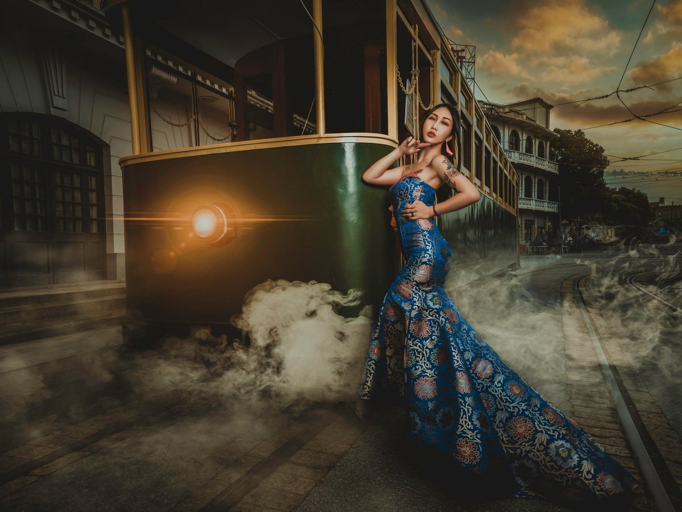 Обои стиль, платье, поза, трамвай, фигура, азиатка, style, dress, pose, tram, figure, asian разрешение 2048x1536 Загрузить