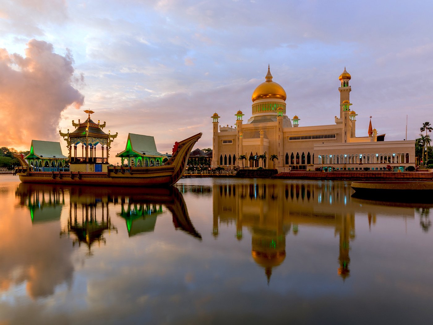 Обои храм, мечеть, бруней, бандар-сери-бегаван, anujak jaimook, temple, mosque, brunei, bandar seri begawan разрешение 1920x1200 Загрузить