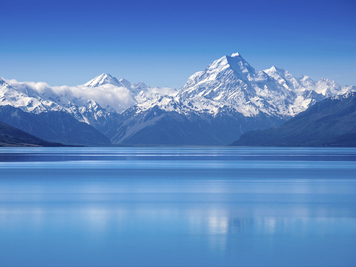 Обои небо, озеро, горы, пейзаж, снежная вершина, the sky, lake, mountains, landscape, snow peak разрешение 2560x1600 Загрузить