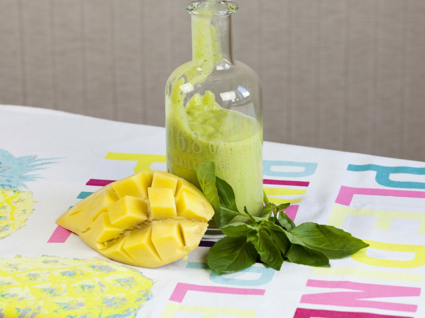 Обои ананас, скатерть, манго, базилик, смузи, pineapple, tablecloth, mango, basil, smoothies разрешение 5616x3256 Загрузить