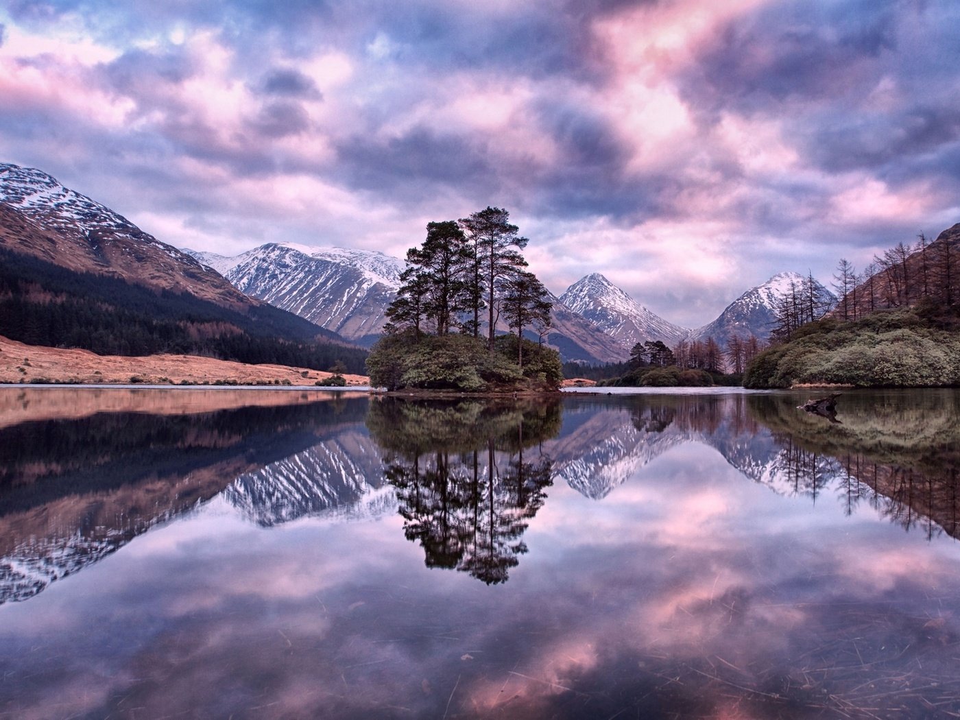 Обои вода, lochan urr, glen etive, озеро, горы, природа, отражение, пейзаж, шотландия, горный хребет, water, lake, mountains, nature, reflection, landscape, scotland, mountain range разрешение 1920x1080 Загрузить