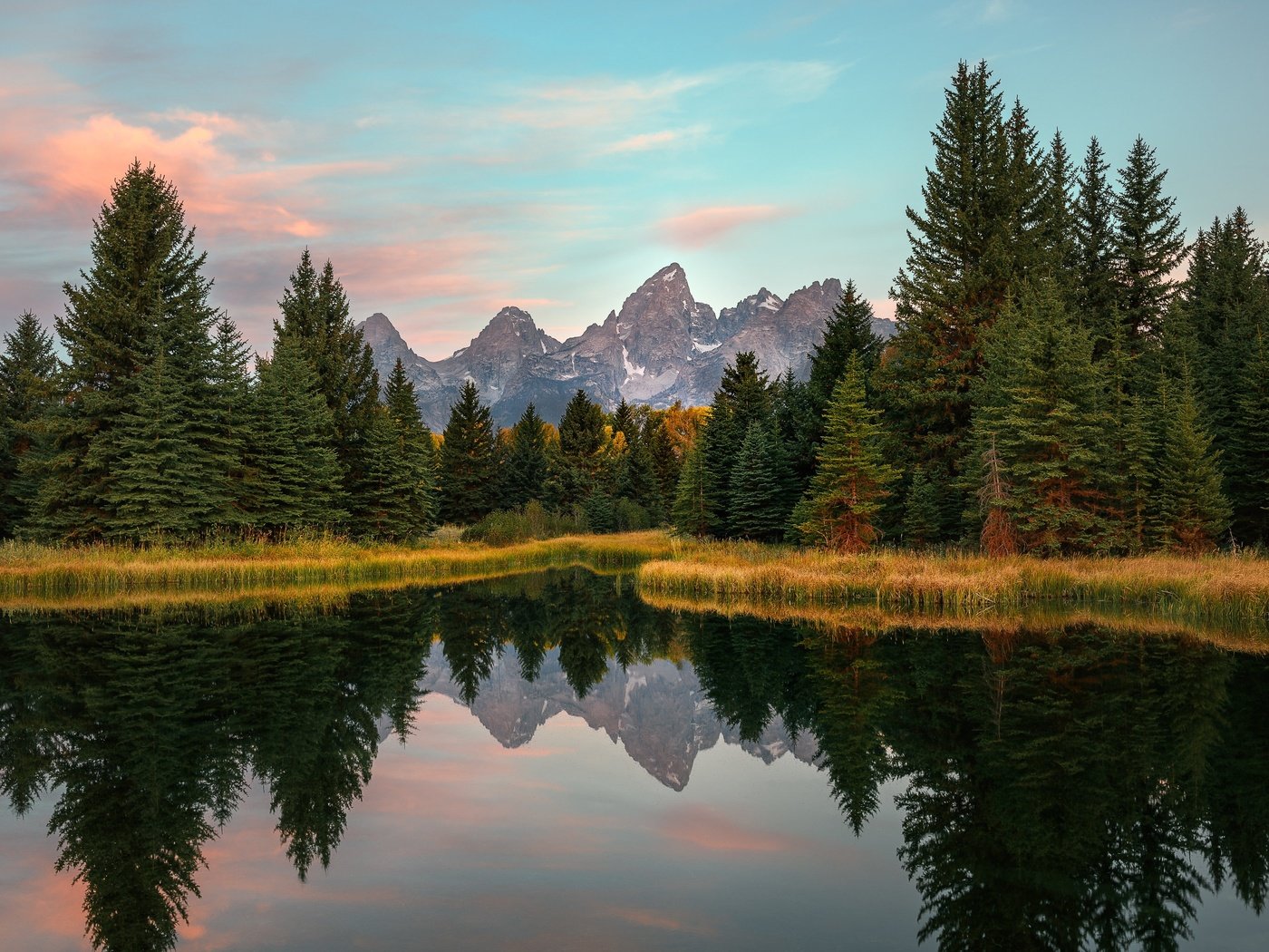 Обои озеро, горы, лес, отражение, водоем, lake, mountains, forest, reflection, pond разрешение 3072x2048 Загрузить