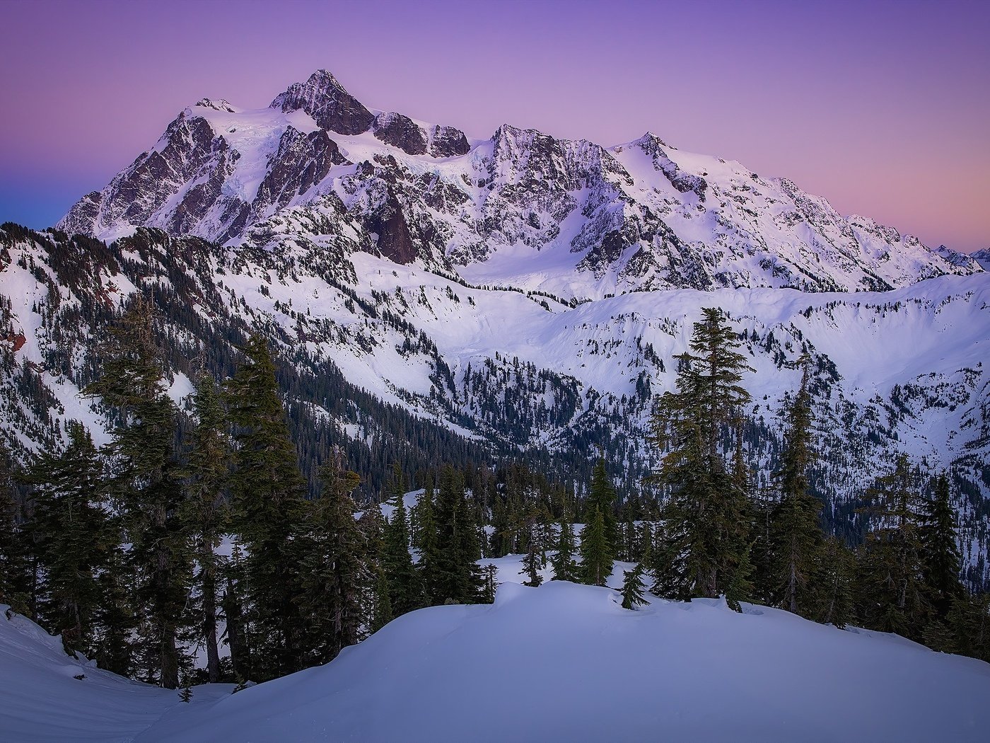 Обои деревья, горы, снег, закат, каскадные горы, штате вашингтон, cascade range, гора шуксан, trees, mountains, snow, sunset, the cascade mountains, washington state, mountain shuksan разрешение 2000x1334 Загрузить