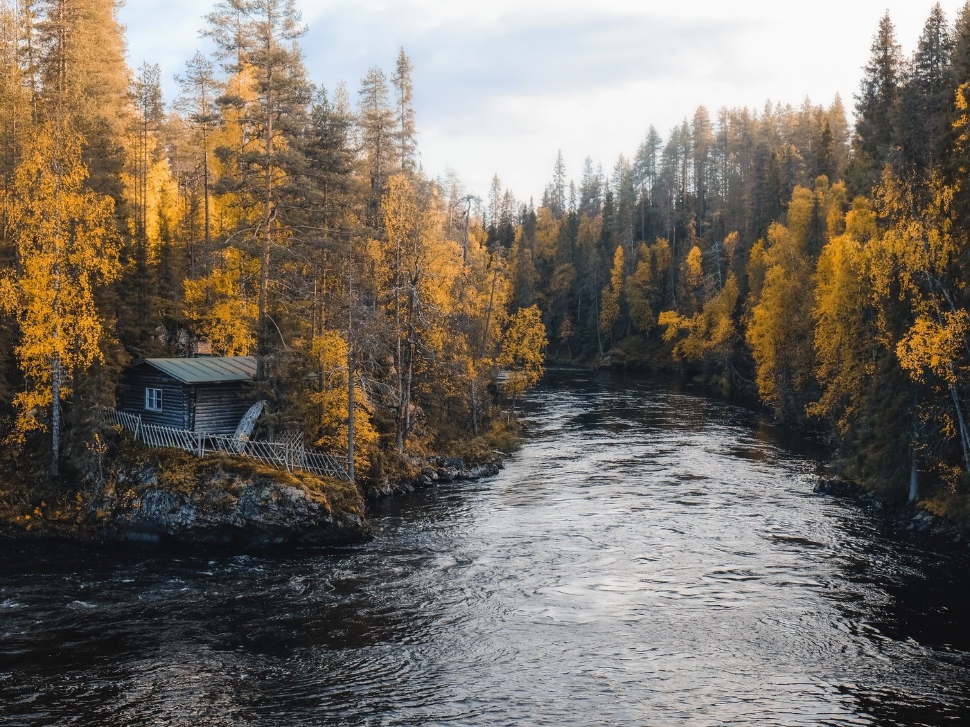 Обои река, лес, осень, дом, river, forest, autumn, house разрешение 2048x1366 Загрузить