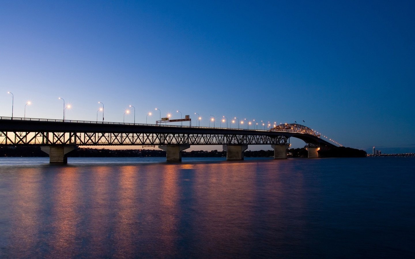 Обои огни, вечер, мост, lights, the evening, bridge разрешение 1920x1200 Загрузить