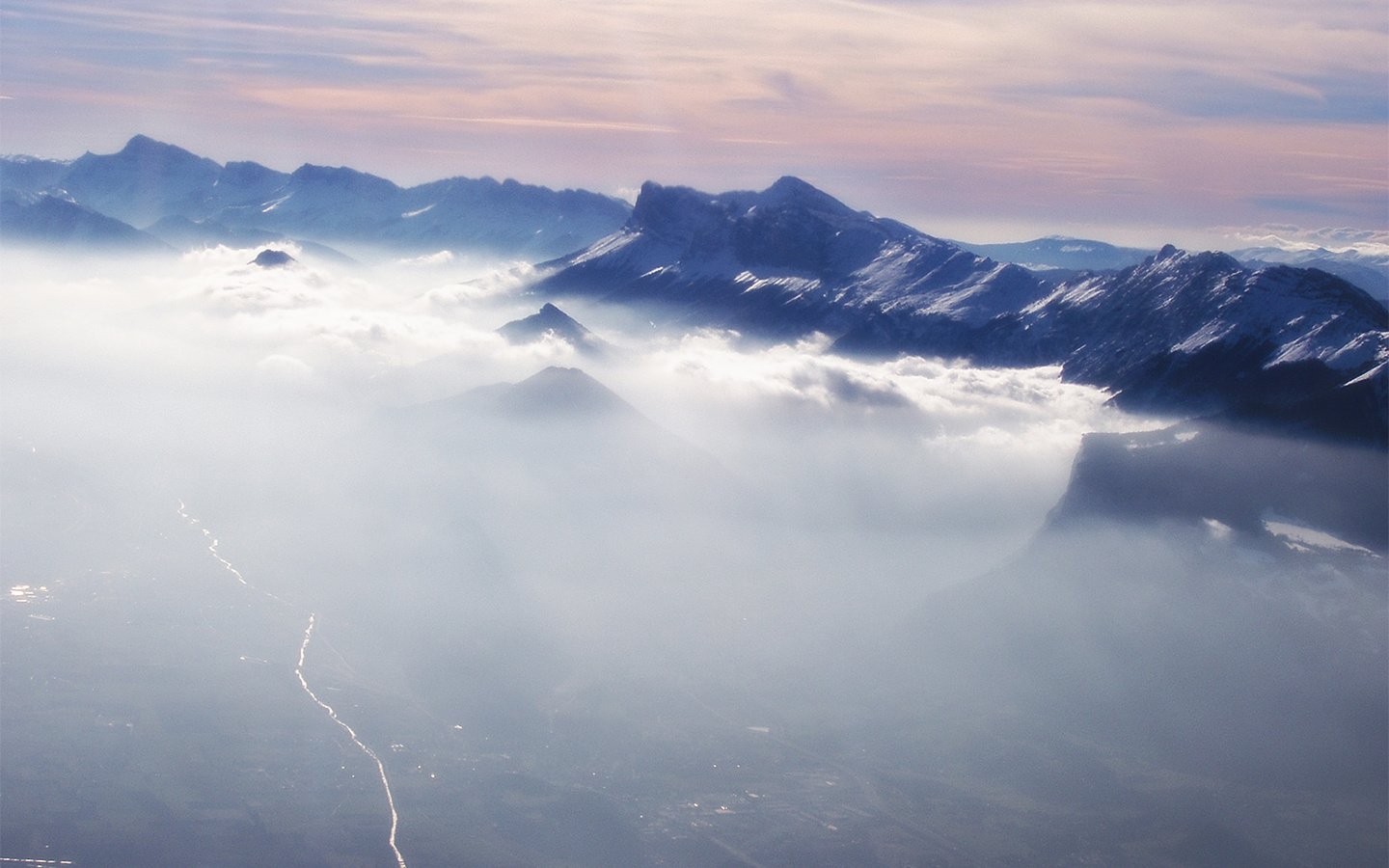 Обои облака, горы, зима, clouds, mountains, winter разрешение 2560x1600 Загрузить