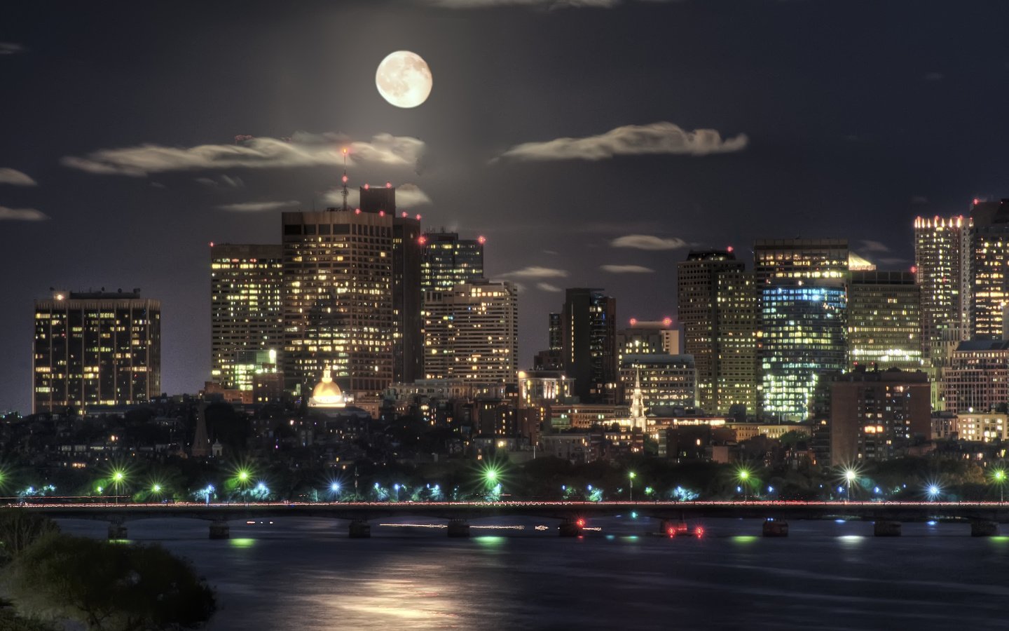 Обои ночь, луна, здания, moon, бостон, night, the moon, building, boston разрешение 4136x2758 Загрузить