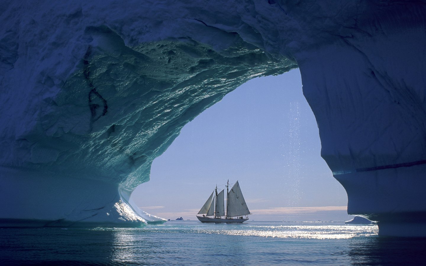 Обои море, корабль, парусник, лёд, sea, ship, sailboat, ice разрешение 4356x2873 Загрузить