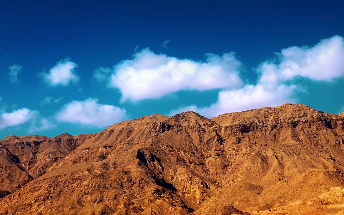 Обои облака, горы, скалы, голубое небо, clouds, mountains, rocks, blue sky разрешение 1920x1080 Загрузить