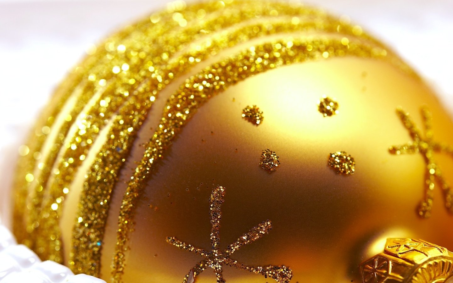 Обои новый год, шар, праздник, рождество, елочные игрушки, новогодние украшения, новогодний шар, new year, ball, holiday, christmas, christmas decorations, christmas ball разрешение 1920x1200 Загрузить