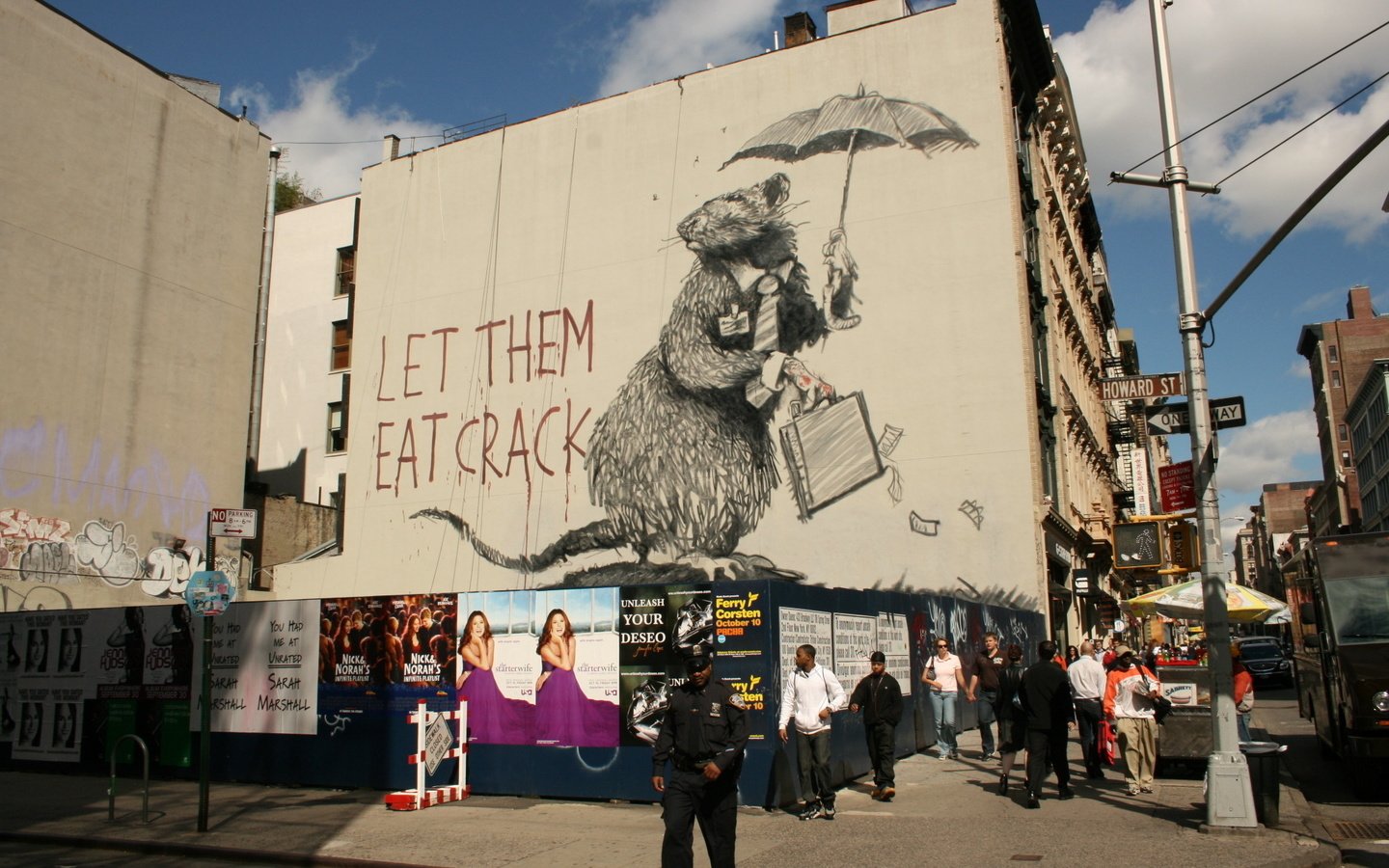 Обои люди, город, banksy, крыса, графитти, уличное искусство, people, the city, rat, graffiti разрешение 1936x1288 Загрузить