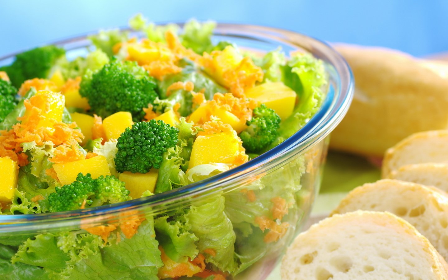 Обои зелень, еда, хлеб, овощи, салат, полезное, брокколи, greens, food, bread, vegetables, salad, useful, broccoli разрешение 1920x1080 Загрузить