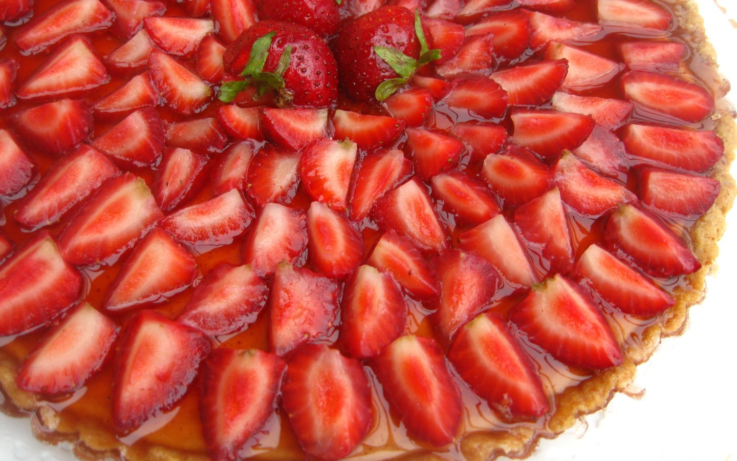 Обои красиво, клубничка, торт, вкусно, сладко, beautiful, strawberry, cake, delicious, sweet разрешение 3264x2448 Загрузить