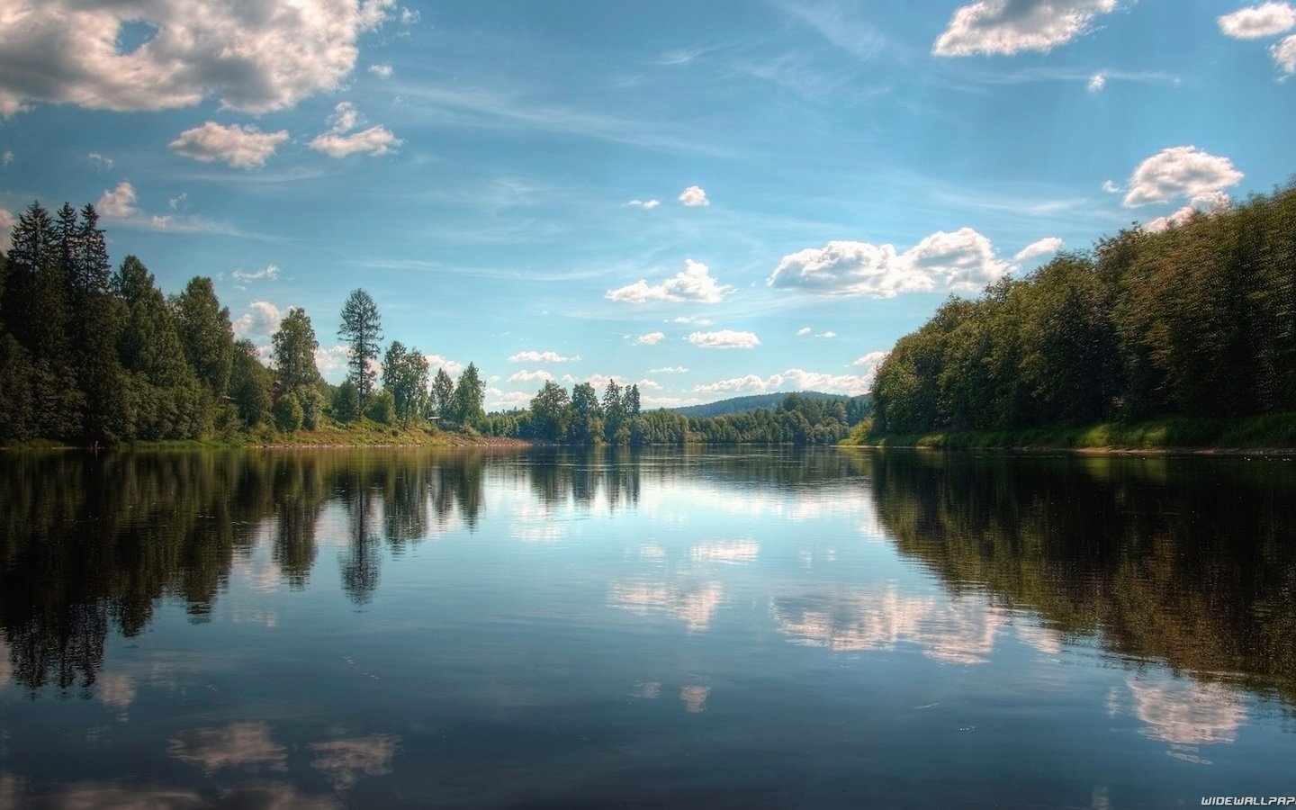 Обои небо, облака, деревья, озеро, отражение, the sky, clouds, trees, lake, reflection разрешение 1920x1080 Загрузить