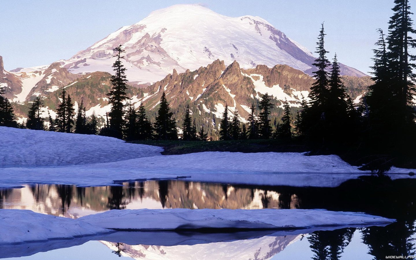 Обои деревья, озеро, горы, снег, вашингтон, тень, вершина, trees, lake, mountains, snow, washington, shadow, top разрешение 1920x1080 Загрузить