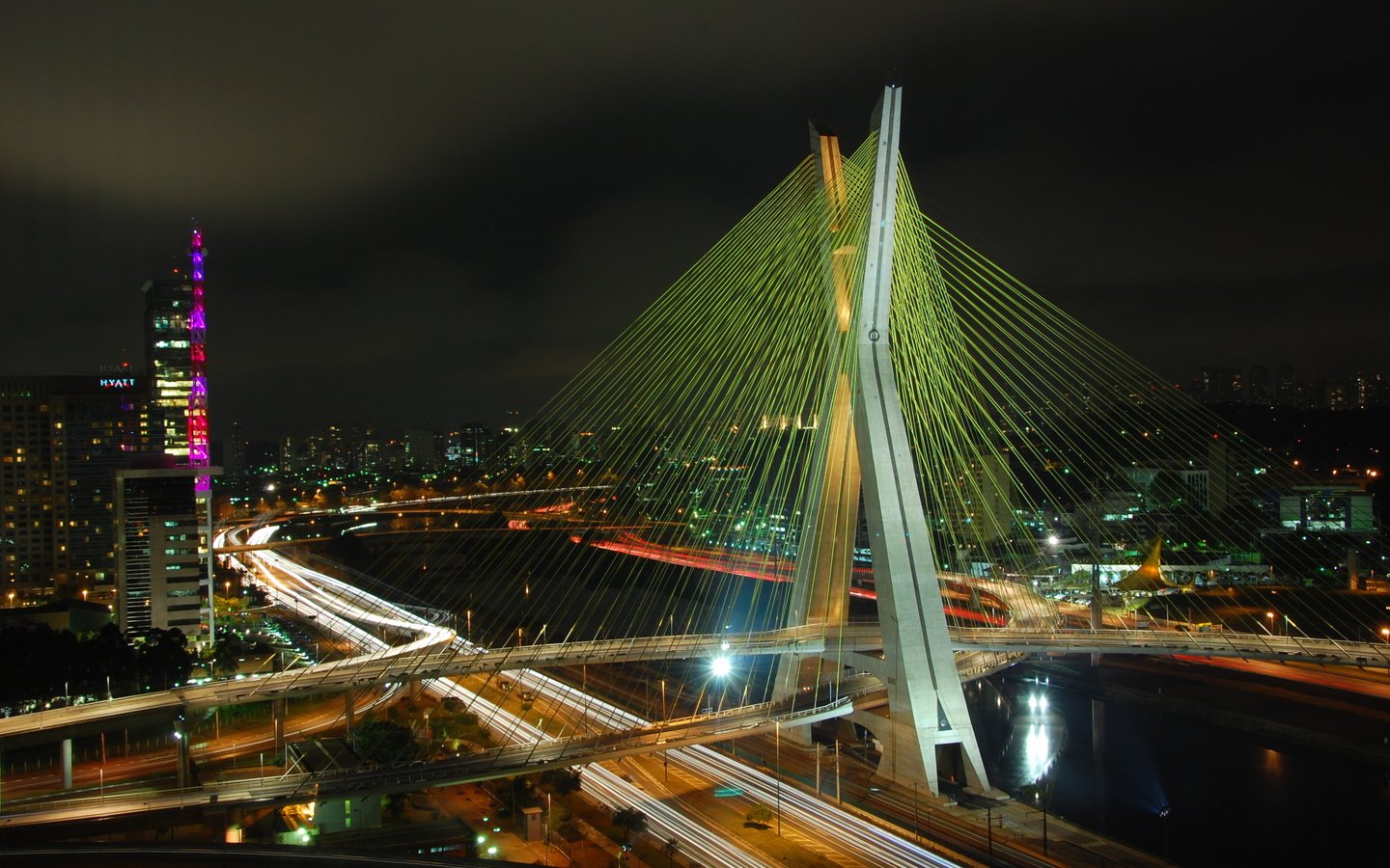 Обои ночь, огни, мост, город, бразилия, развязка, сан-паулу, night, lights, bridge, the city, brazil, interchange, sao paulo разрешение 3008x2000 Загрузить