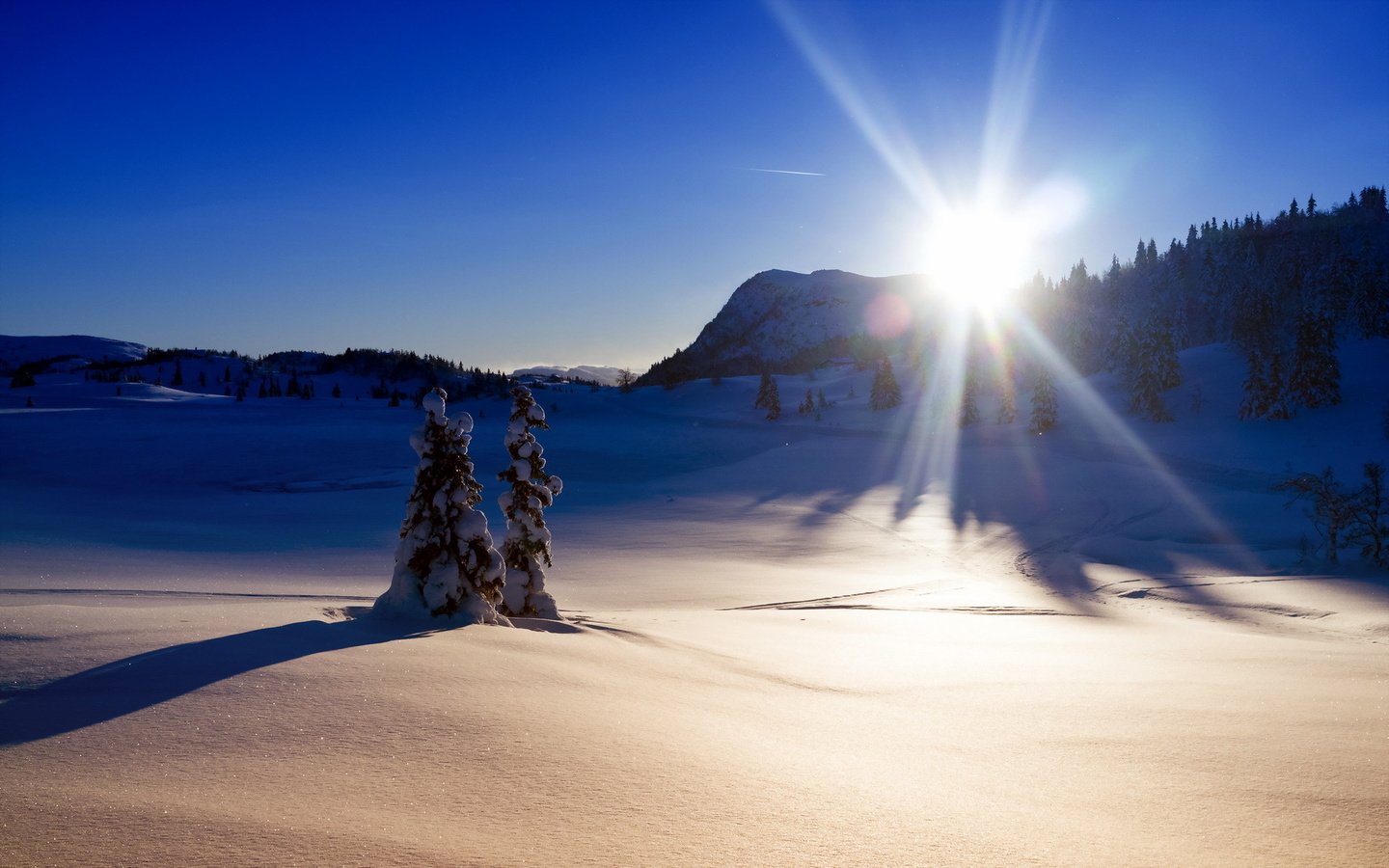 Обои горы, солнце, зима, mountains, the sun, winter разрешение 1920x1200 Загрузить