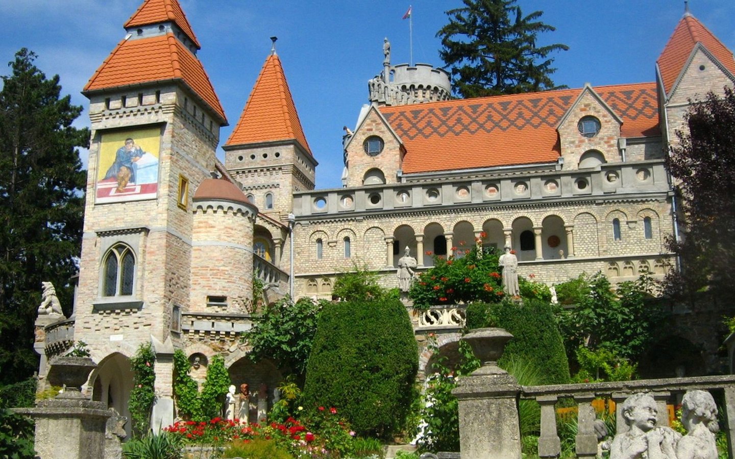 Обои замок, здание, венгрия, замок бори, секешфехервар, castle, the building, hungary, the bory castle, székesfehérvár разрешение 1920x1200 Загрузить