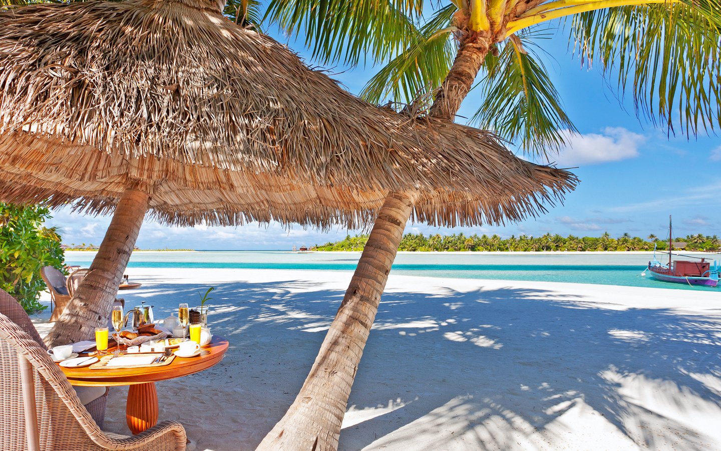 Обои море, пляж, отдых, остров, курорт, ресторан, тропики, мальдивы, sea, beach, stay, island, resort, restaurant, tropics, the maldives разрешение 3000x1688 Загрузить