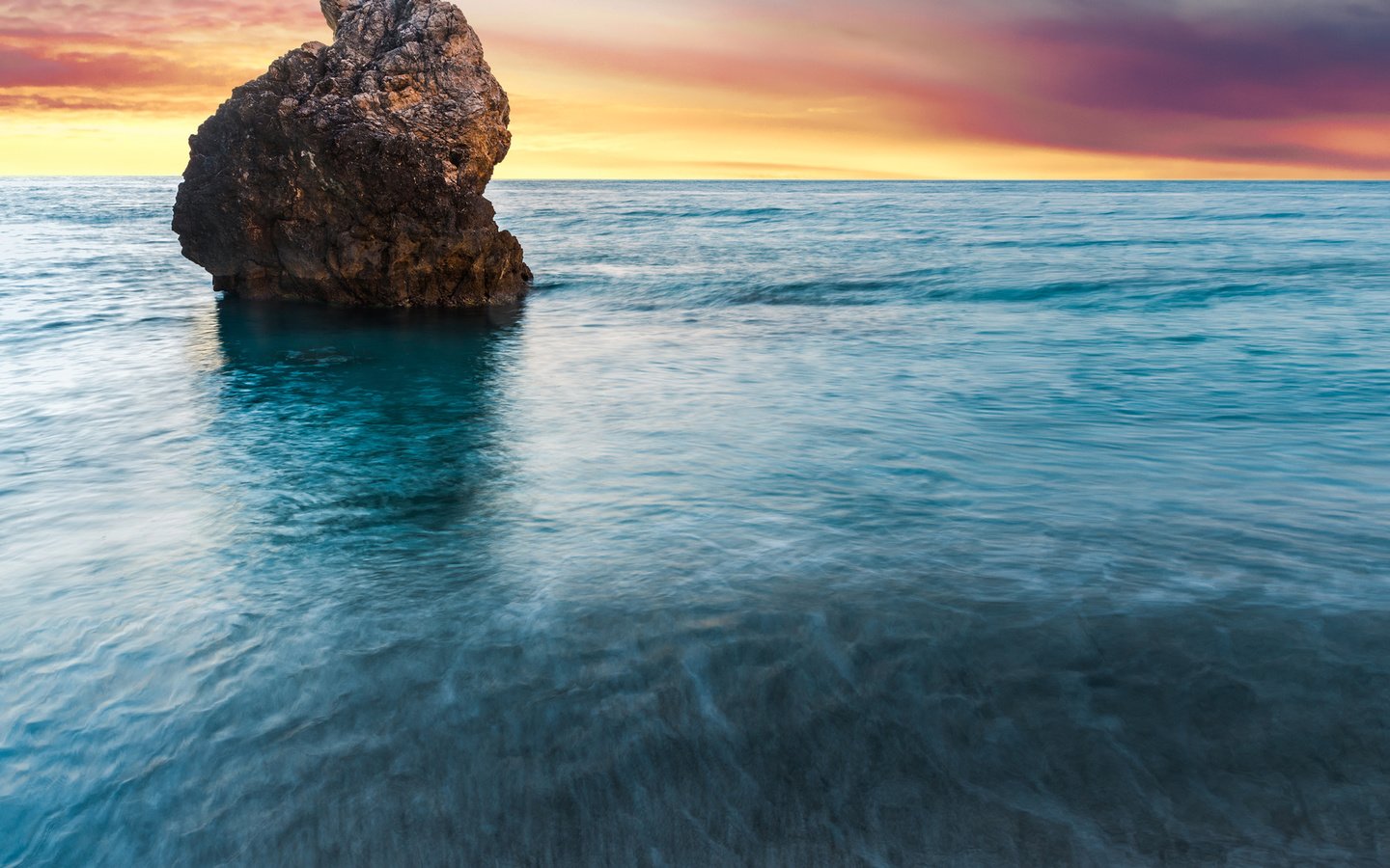 Обои скала, рассвет, океан, греция, осторов, milos beach, lefkada, rock, dawn, the ocean, greece, island разрешение 1920x1080 Загрузить