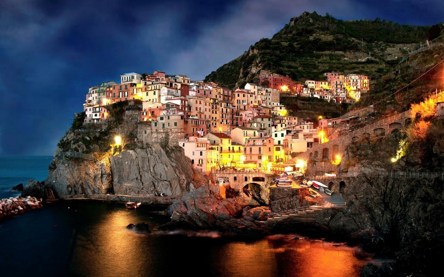 Обои скалы, город, побережье, дома, италия, амальфи, rocks, the city, coast, home, italy, amalfi разрешение 1920x1200 Загрузить