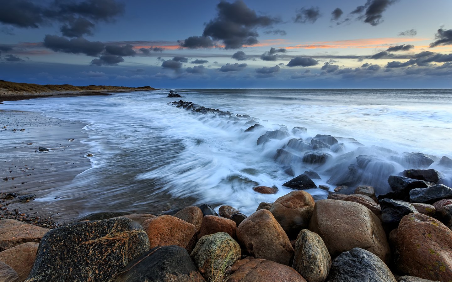 Обои камни, берег, волны, закат, пейзаж, море, дания, stones, shore, wave, sunset, landscape, sea, denmark разрешение 5472x3648 Загрузить