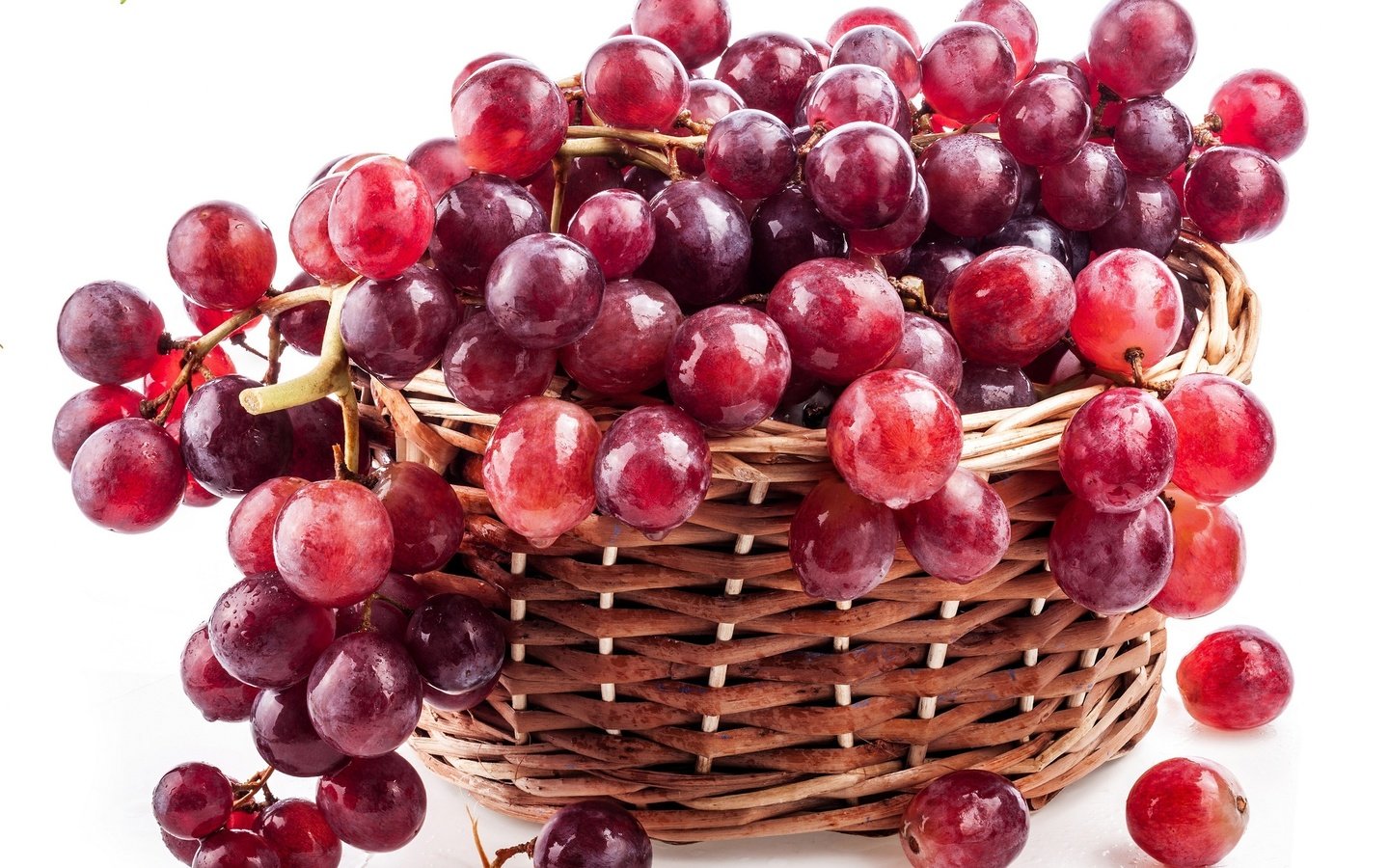 Обои виноград, красный, корзина, берри, краcный, raceme, grapes, red, basket, berry разрешение 2560x1600 Загрузить