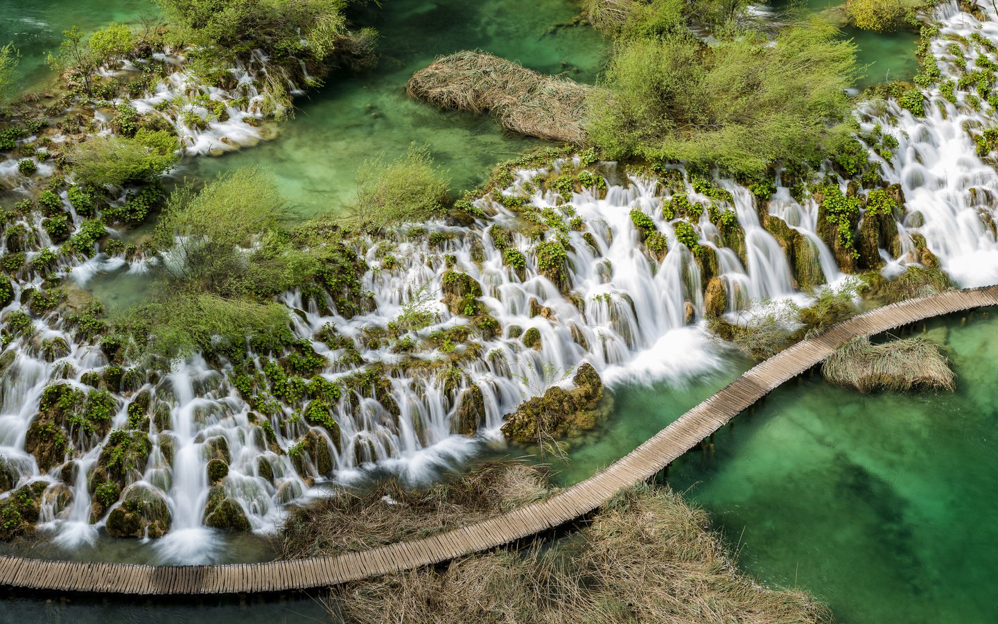 Обои мост, хорватия, водопады, плитвицкие озёра, каскад, bridge, croatia, waterfalls, plitvice lakes, cascade разрешение 2048x1367 Загрузить