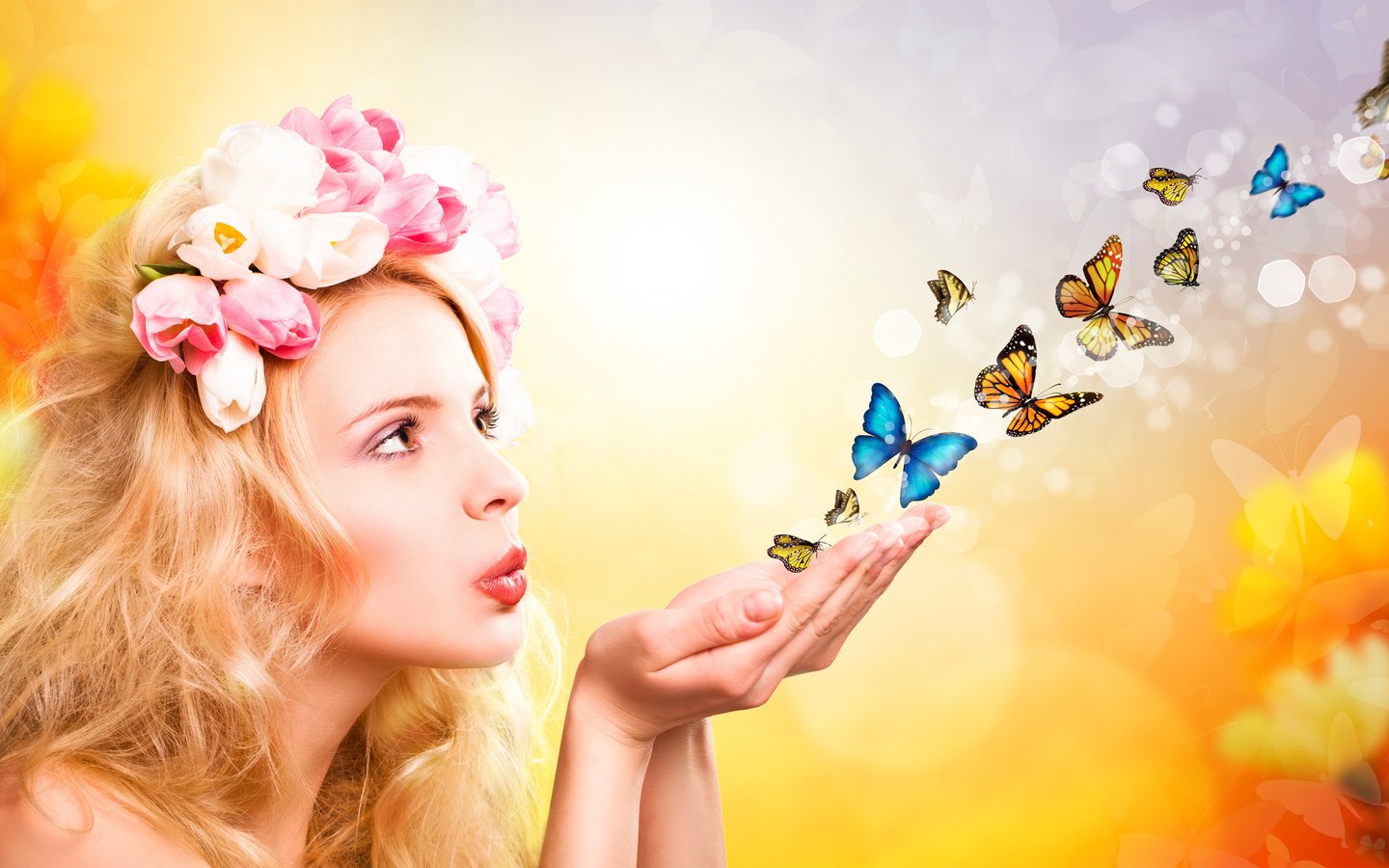 Обои цветы, девушка, бабочки, ладони, летят, flowers, girl, butterfly, palm, fly разрешение 2560x1600 Загрузить