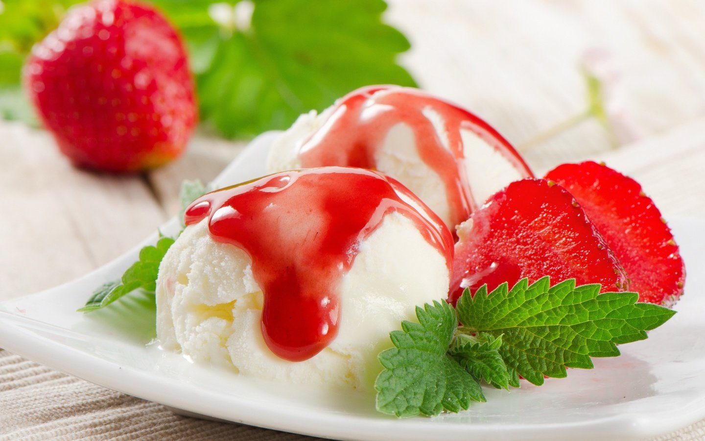 Обои мята, мороженое, клубника, сладкое, десерт, mint, ice cream, strawberry, sweet, dessert разрешение 3378x2862 Загрузить