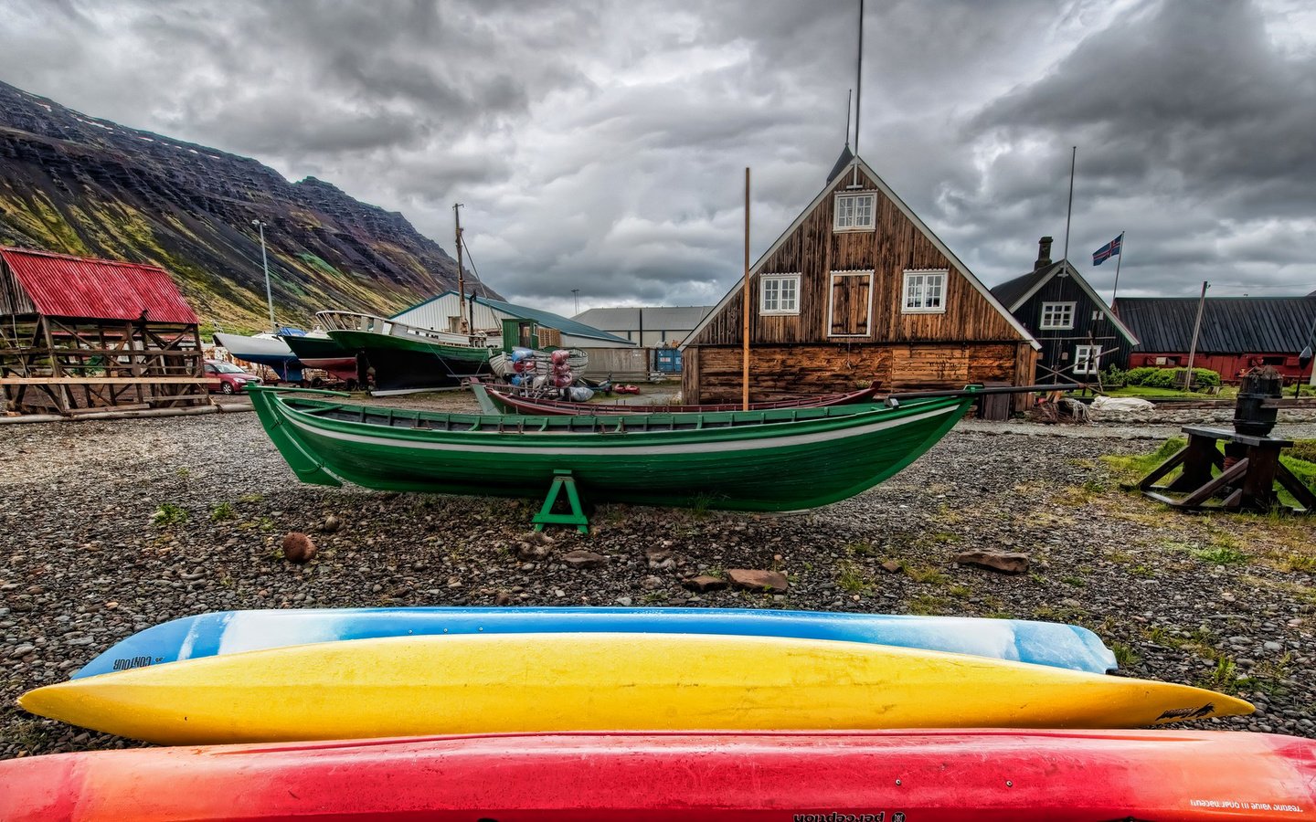 Обои пейзаж, лодки, дома, bernard mcmanus, рыбацкий поселок, landscape, boats, home, fishing village разрешение 1920x1080 Загрузить