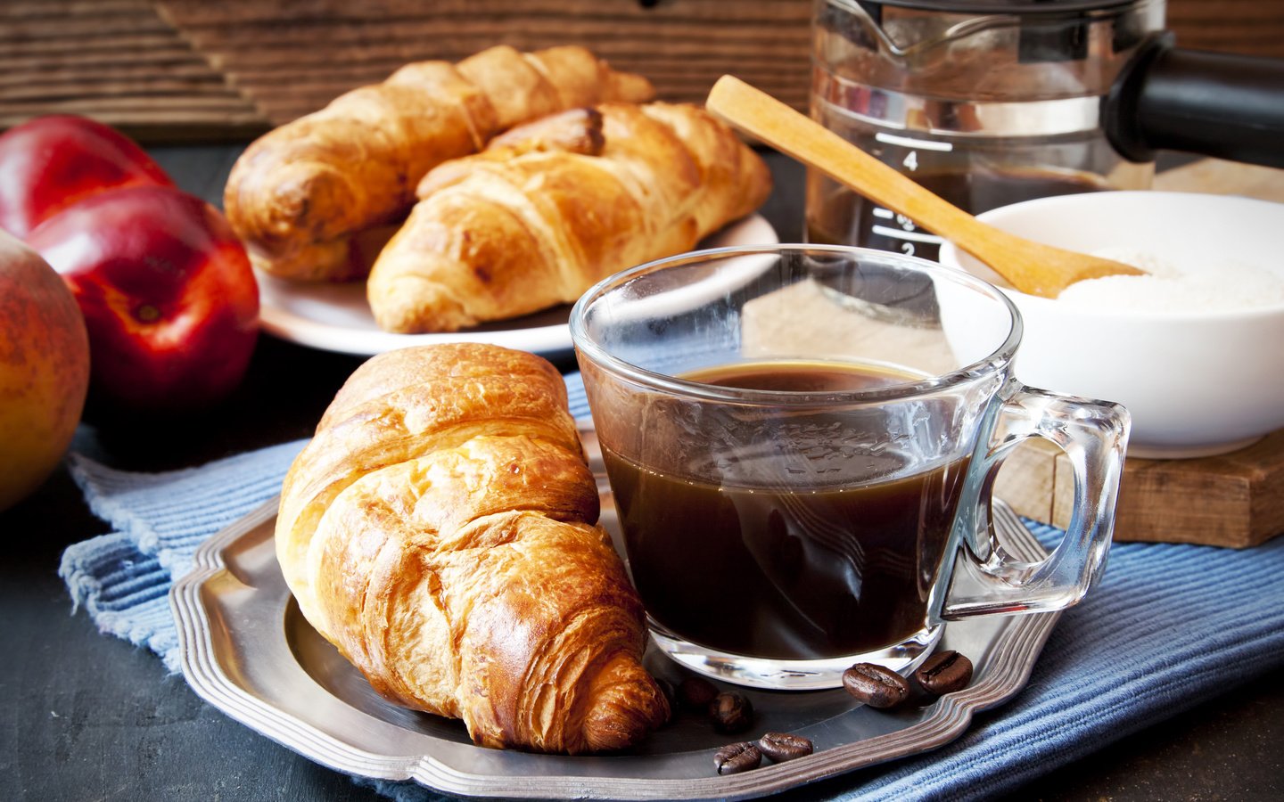Обои кофе, завтрак, сливки, кубок, круасан, круассаны, coffee, breakfast, cream, cup, croissant, croissants разрешение 3500x2548 Загрузить