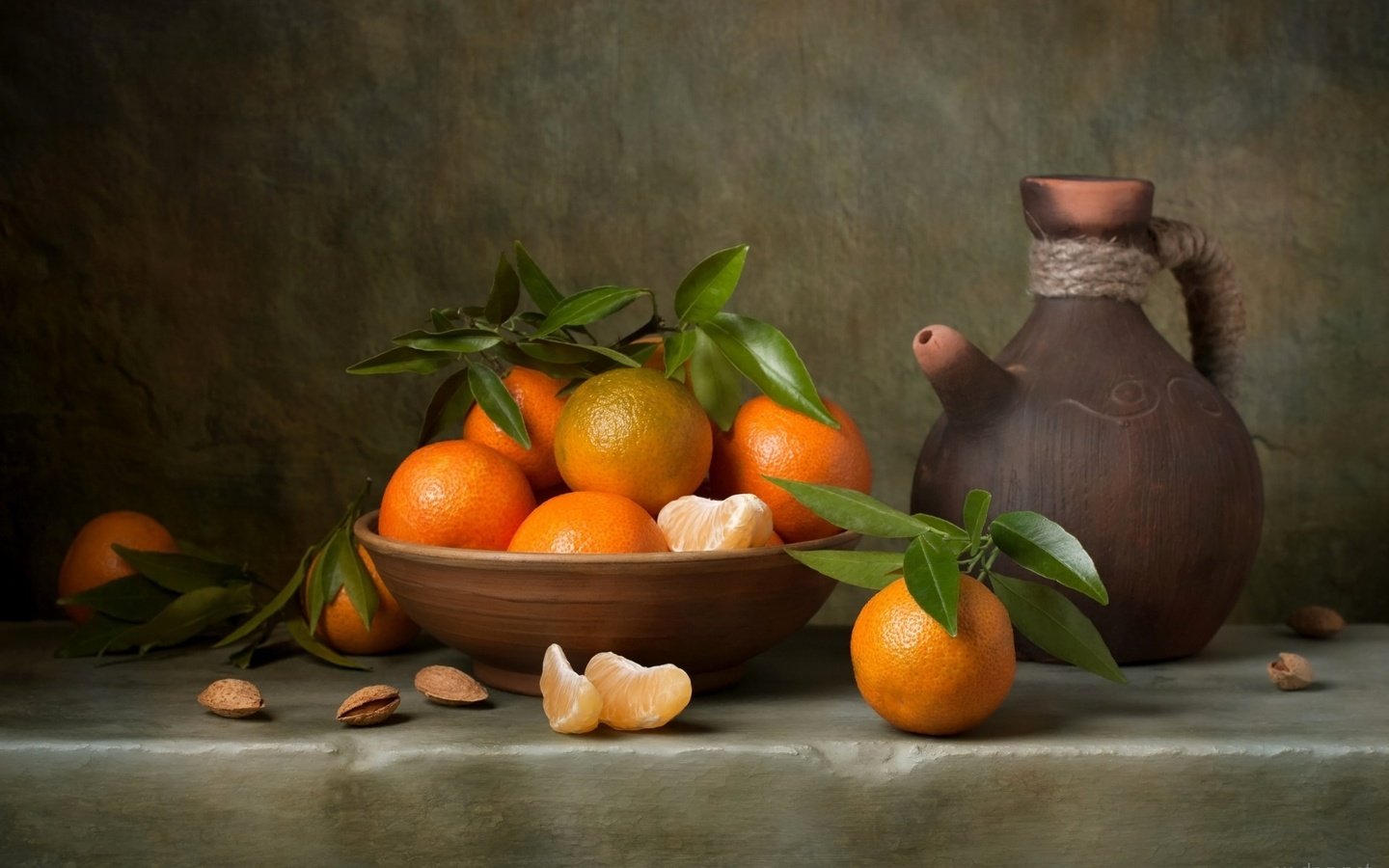 Обои фрукты, кувшин, мандарины, натюрморт, цитрусы, миндаль, fruit, pitcher, tangerines, still life, citrus, almonds разрешение 1920x1264 Загрузить