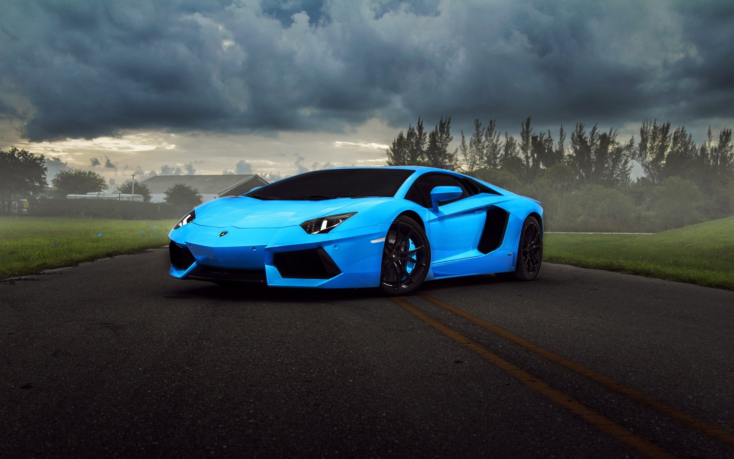 Обои синий, улица, ламборджини авентадор, blue, street, lamborghini aventador разрешение 5000x3125 Загрузить