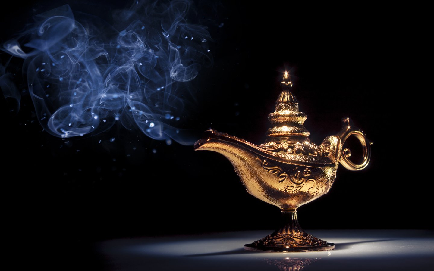 Обои лампа, дым, золото, золотая, lamp, smoke, gold разрешение 3888x2592 Загрузить